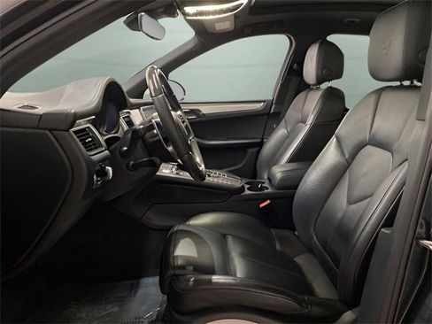 Used 2017 Porsche Macan GTS w/ Premium Package Plus image 55