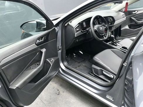 Used 2020 Volkswagen Jetta S image 16