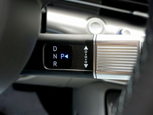 Used 2024 Hyundai Kona SEL w/ Convenience Package image 18