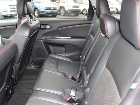 Used 2016 Dodge Journey R/T w/ Driver Convenience Group image 19