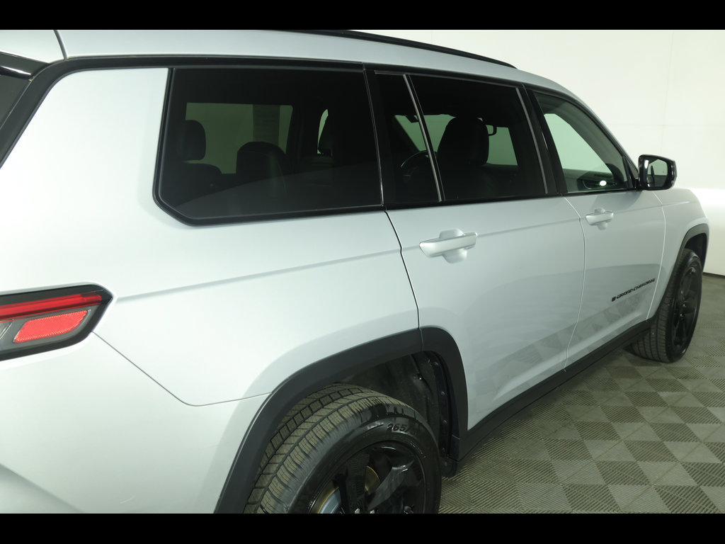 Used 2022 Jeep Grand Cherokee L Laredo AWD/4WD image 20