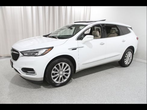 Used 2020 Buick Enclave Premium w/ Sun and Sites Package AWD/4WD image 3