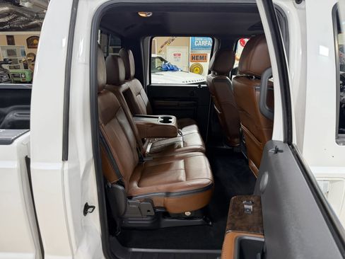 Used 2013 Ford F250 Platinum w/ FX4 Off Road Pkg AWD/4WD image 19