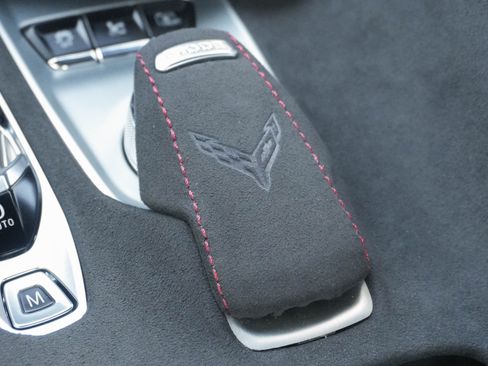 Used 2023 Chevrolet Corvette Stingray Premium Conv w/ Z51 Performance Package image 27