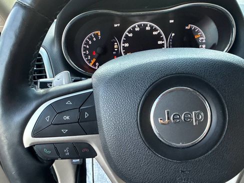 Used 2015 Jeep Grand Cherokee Limited image 31