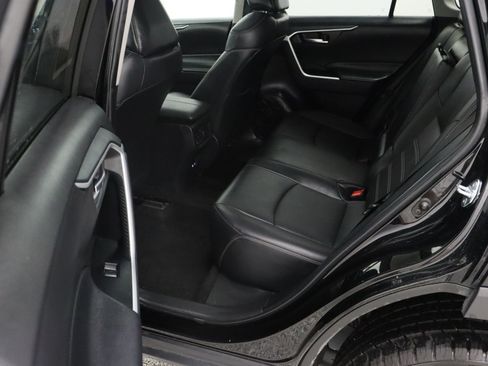 Certified 2025 Toyota RAV4 XLE Premium FWD image 30