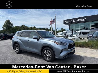 Used 2021 Toyota Highlander XLE