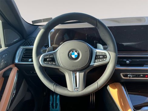 New 2026 BMW X6 M60i w/ Climate Comfort Package image 12