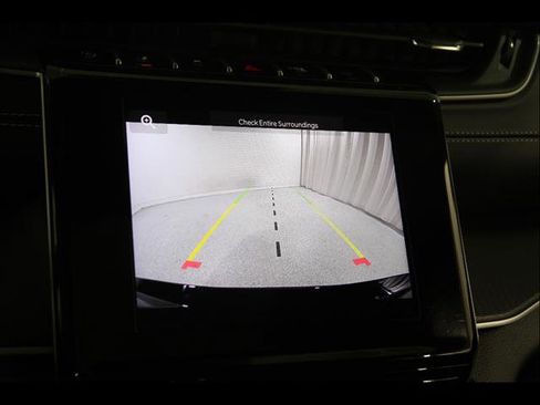 Used 2024 Jeep Grand Cherokee L Altitude AWD/4WD image 13