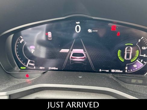 Used 2024 MAZDA CX-90 Plug-In Hybrid w/ Preferred AWD/4WD image 17