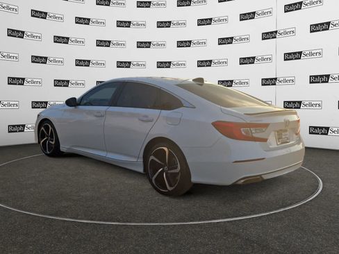 Used 2021 Honda Accord Sport image 4