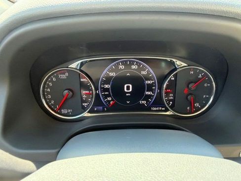 Used 2020 GMC Acadia Denali w/ Technology Package FWD image 32