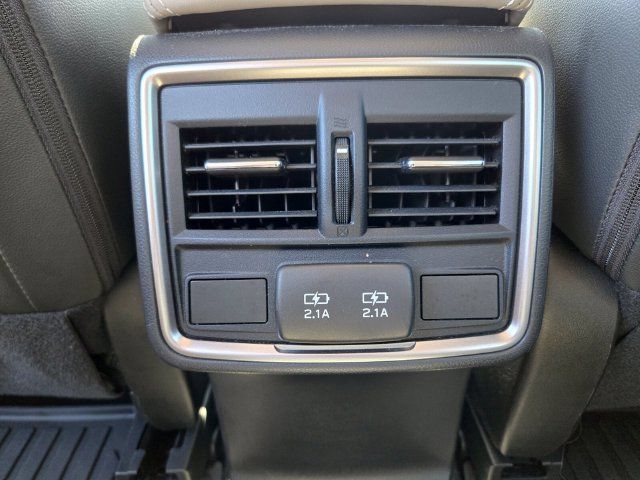 Used 2022 Subaru Forester Limited AWD/4WD image 17
