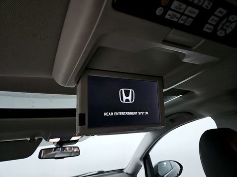 Used 2014 Honda Odyssey Touring Elite image 12