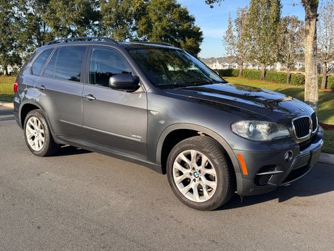Used 2011 BMW X5 xDrive35i image 14