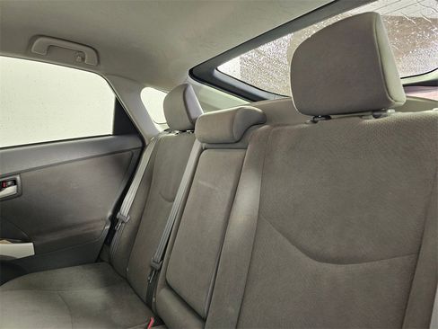 Used 2010 Toyota Prius Three image 21