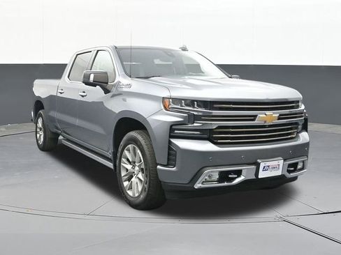 Used 2019 Chevrolet Silverado 1500 High Country w/ Technology Package image 22