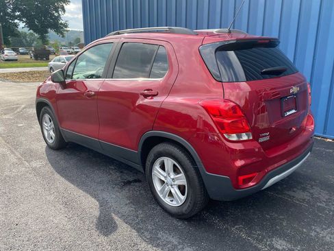 Used 2019 Chevrolet Trax LT FWD image 3