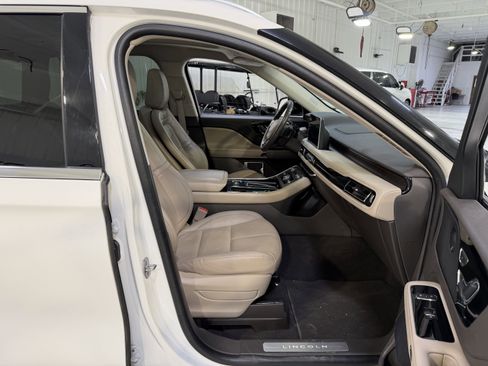 Used 2022 Lincoln Aviator Reserve w/ Equipment Group 201A image 15