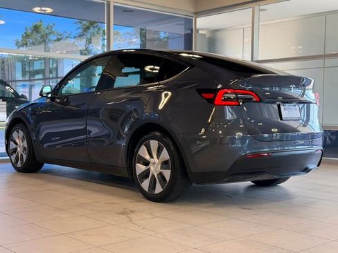Used 2021 Tesla Model Y Long Range AWD/4WD image 5