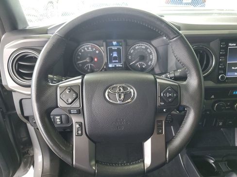 Used 2021 Toyota Tacoma TRD Sport AWD/4WD image 21