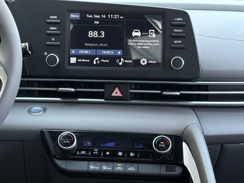 New 2025 Hyundai Elantra Sport image 15