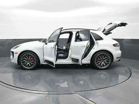 Certified 2021 Porsche Macan GTS AWD/4WD image 30