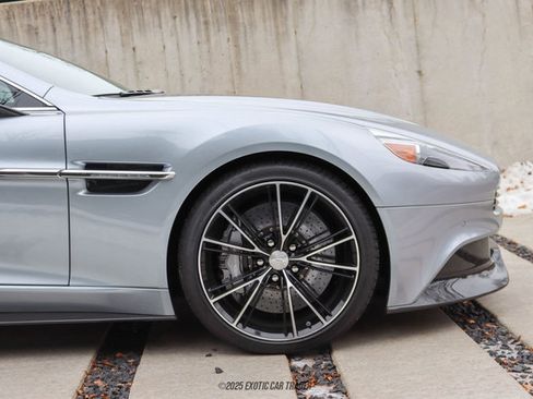 Used 2014 Aston Martin Vanquish Coupe image 11