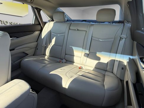 Used 2013 Cadillac XTS image 13