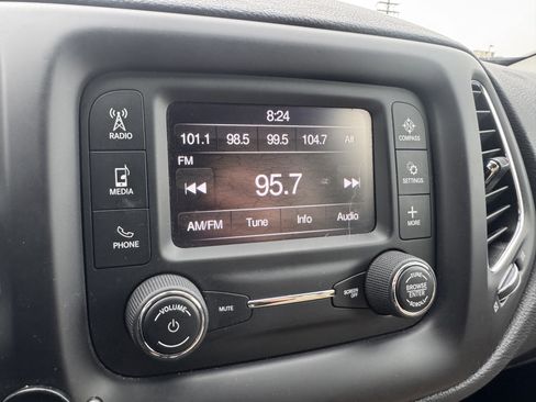 Used 2018 Jeep Compass Sport image 24