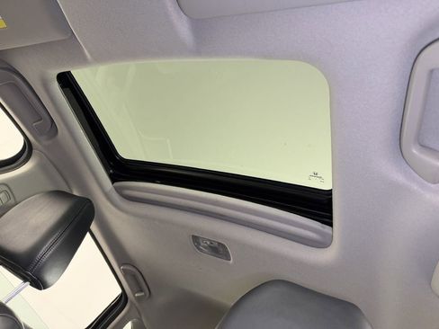 Used 2015 Honda Fit EX image 18