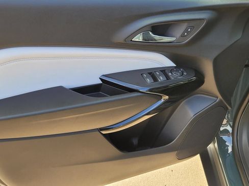 New 2026 Chevrolet Trax LT w/ LT Convenience Package FWD image 13