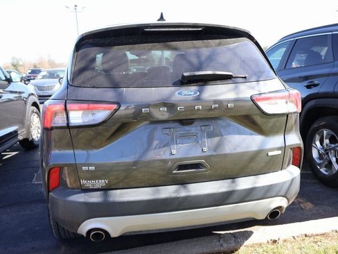 Used 2020 Ford Escape SE image 15