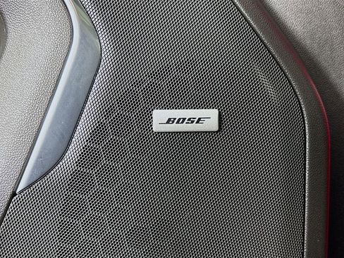 Certified 2023 GMC Yukon SLT w/ SLT Premium Package AWD/4WD image 23