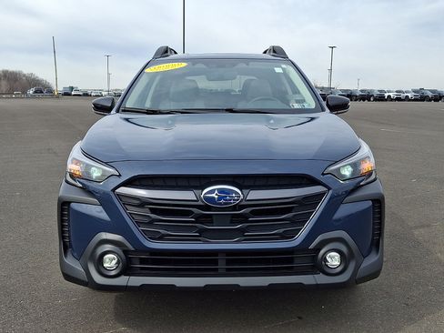 Certified 2025 Subaru Outback Premium w/ Popular Package #1A image 2