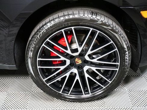 New 2026 Porsche Macan S image 39