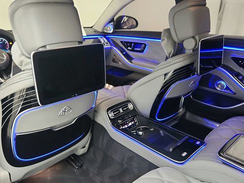 Used 2022 Mercedes-Benz Maybach S 580 4MATIC image 43