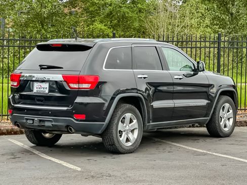 Used 2012 Jeep Grand Cherokee Overland AWD/4WD image 3