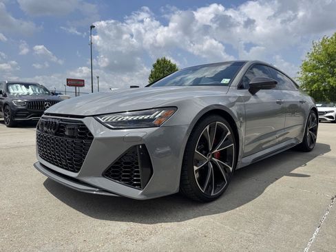 Used 2022 Audi RS 7 Sportback AWD/4WD image 3