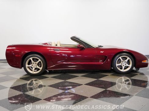 Used 2003 Chevrolet Corvette Convertible w/ Preferred Equipment Group1 RWD image 15