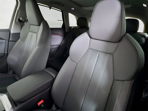 New 2025 Audi Q5 Premium Plus image 10