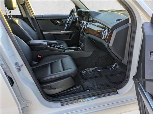 Used 2014 Mercedes-Benz GLK 350 2WD image 19