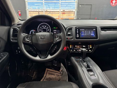 Used 2022 Honda HR-V EX image 34