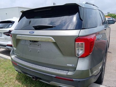 Used 2020 Ford Explorer Platinum w/ Premium Technology Package AWD/4WD image 8