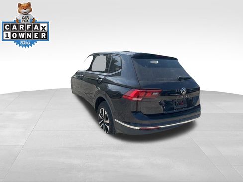 Used 2022 Volkswagen Tiguan S image 7