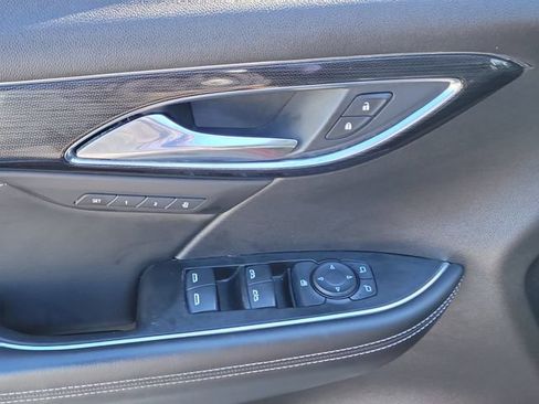 Used 2023 Buick Envision Essence FWD image 21