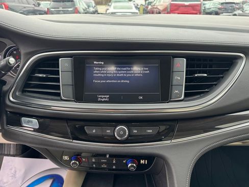 Used 2023 Buick Enclave Essence w/ Experience Buick Package image 21