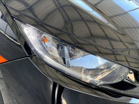 Used 2019 Honda Civic EX image 29