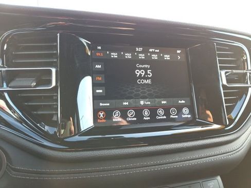 Used 2023 Dodge Durango SXT image 14