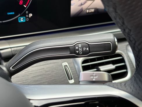 New 2026 Mercedes-Benz GLS 450 4MATIC image 21